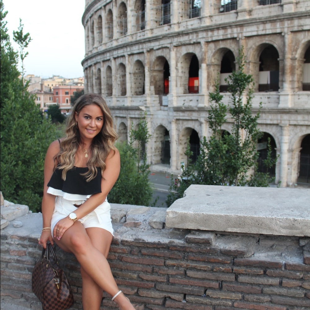 Meet your Posher, Jillian